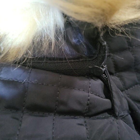 IVANKA TRUMP Dark Blue Quilted Puffer with Faux Fur - Picture 4 of 7